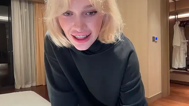 Golden Aline online show from April 11, 12:42 pm