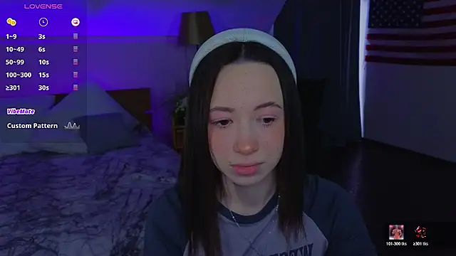 Hayle Hill online show from March 13, 2:57 am