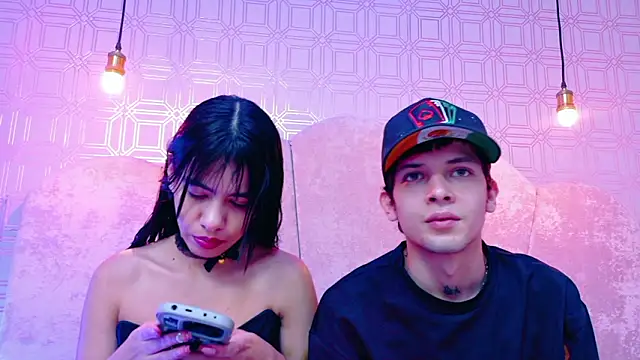 kendalltaylorr online show from February 1, 2:54 am