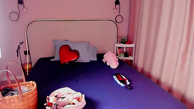 Snapshot of sexntease chatting on September 29, 10:04 pm sexntease online show from September 29, 10:04 pm