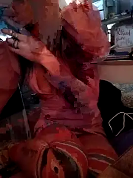 whitetrashdirtyslut online show from April 10, 2:12 pm