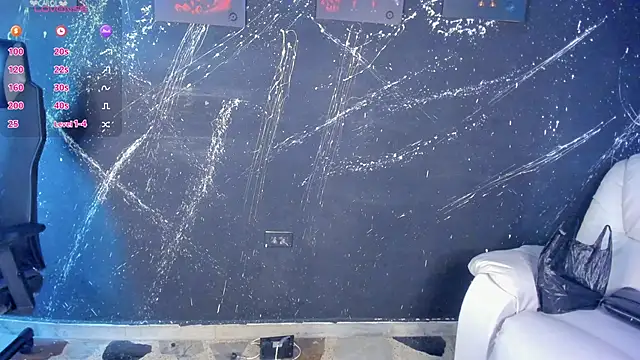 Agathaargent  online show from June 7, 7:53 pm