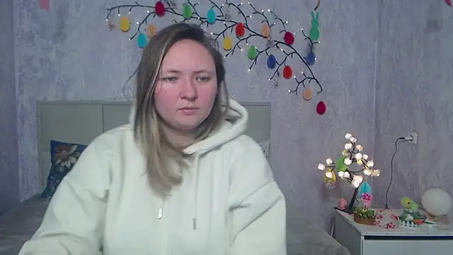 SallyVerda online show from April 11, 7:56 am