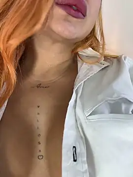 Amber Martins  online show from February 11, 9:22 am