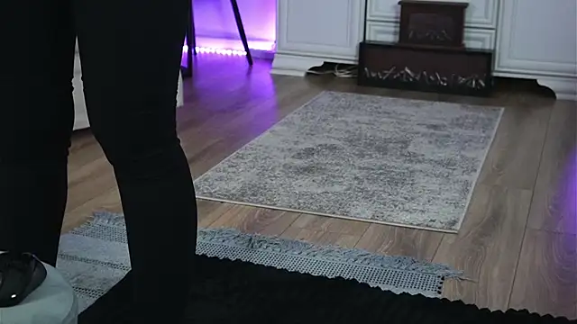 ivyleague  online show from January 17, 6:21 am