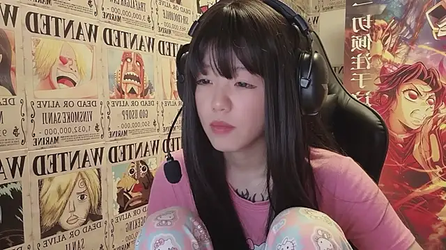 SNAKEgirlQAQ online show from May 31, 4:24 pm