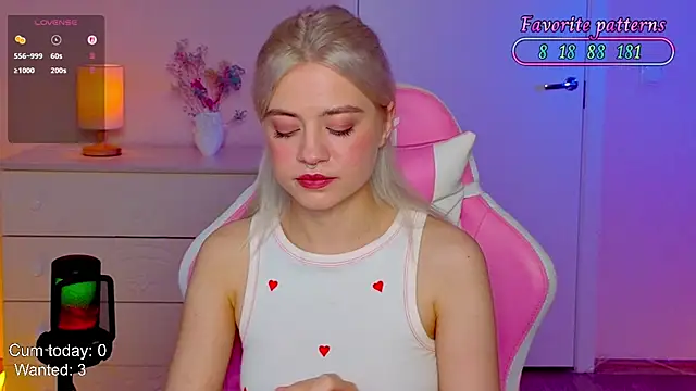 mybunnywendy online show from July 12, 5:14 pm