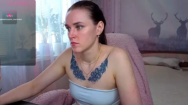 Bella  Swoon online show from May 7, 5:12 am