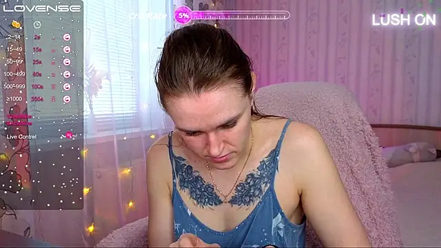 Bella  Swoon online show from March 7, 4:08 am