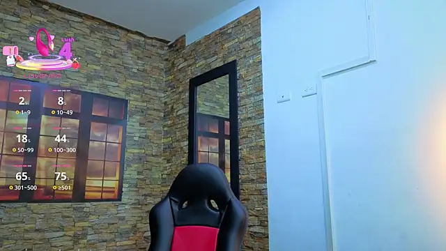 daniela xue online show from December 22, 8:01 pm