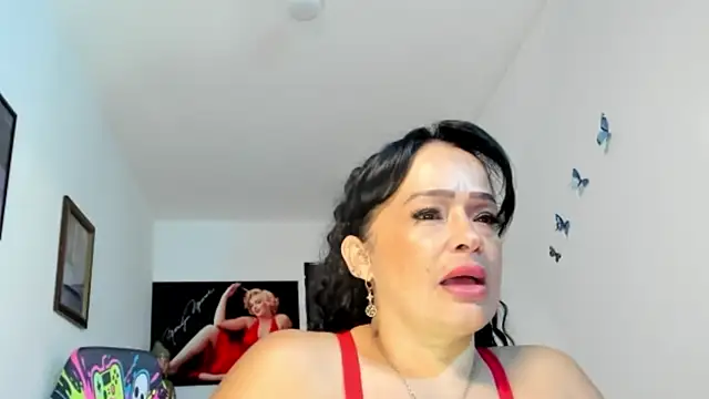 seleneh online show from February 12, 10:11 pm