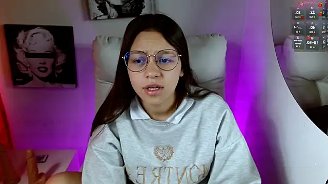 SamanthaRoldaan online show from October 2, 2:44 pm