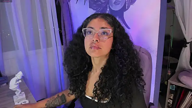 witchviolet online show from December 5, 2:55 am