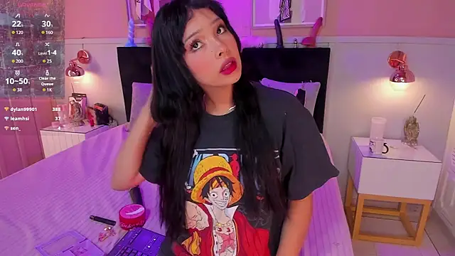 chloe watson  online show from November 28, 8:56 pm