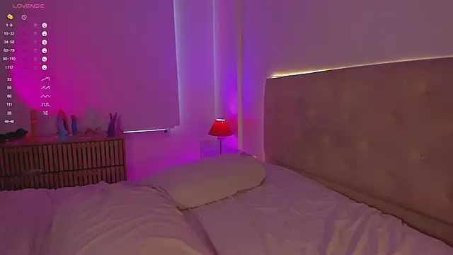 alaskavenom  online show from February 6, 6:33 pm