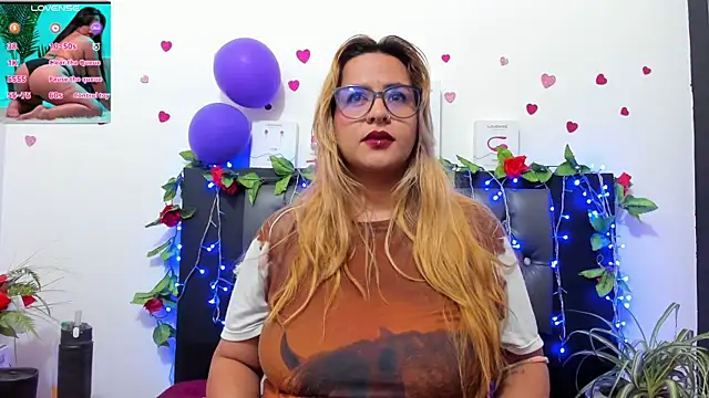 Snapshot of hazel_34 chatting on September 15, 6:59 pm hazel 34 online show from September 15, 6:59 pm