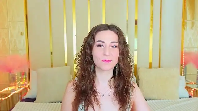 KimmmLi online show from May 28, 1:20 pm