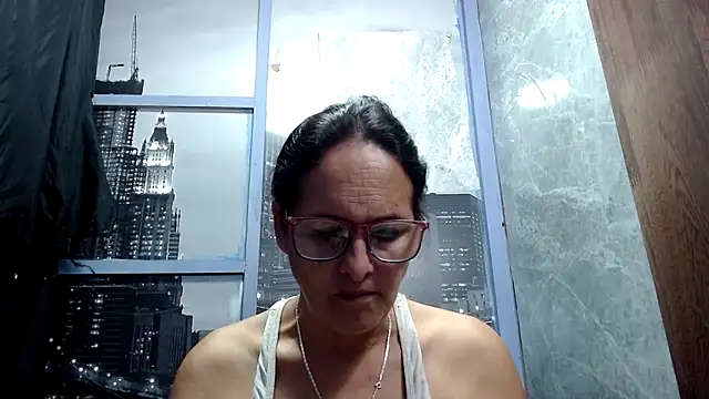 Nastylatinaxxx online show from April 12, 1:25 pm