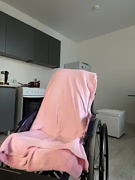 MiniSophiaa online show from November 11, 10:12 am