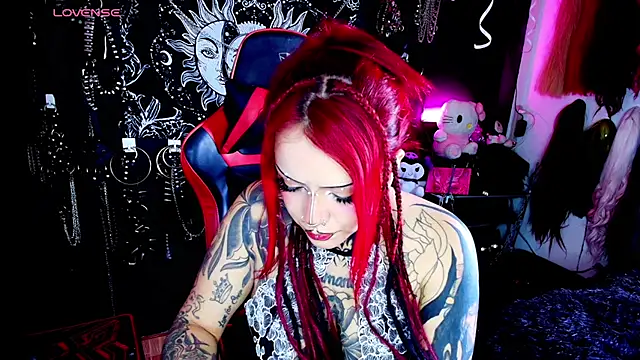 jannaink  online show from May 13, 3:40 pm