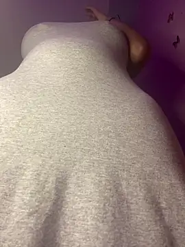 Cherrytowild online show from November 18, 5:58 pm