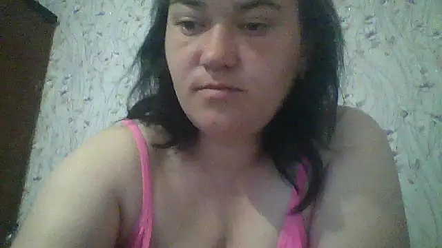 HollyLaBerry online show from May 22, 7:06 am