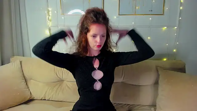 RubyAttwood online show from November 21, 6:48 am