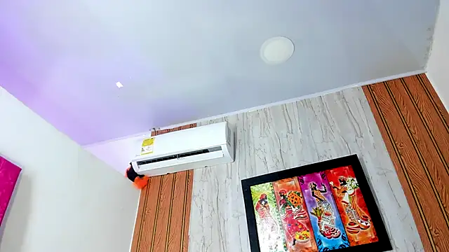 Alika01 online show from April 6, 1:56 pm