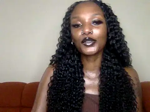 mavelous mia online show from June 28, 7:26 am