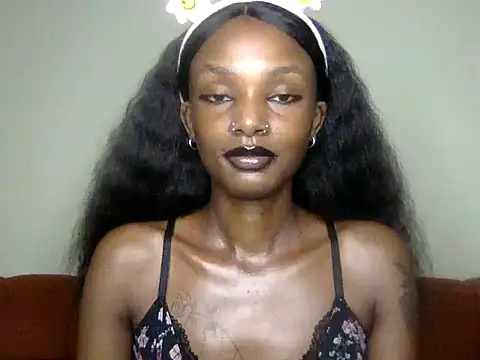 mavelous mia online show from June 27, 1:18 am