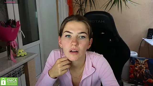 mag1c eyes1 online show from October 3, 7:19 pm