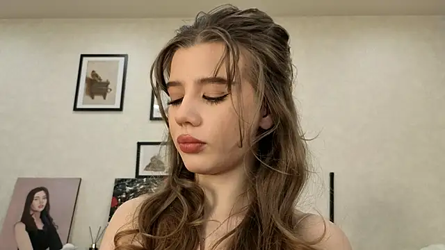 dolly ll online show from June 3, 1:34 pm