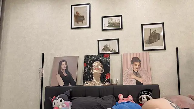 dolly ll online show from May 29, 1:42 pm