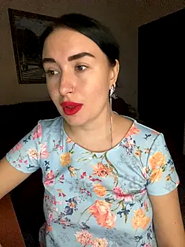 Roxana Bell online show from November 27, 8:34 pm