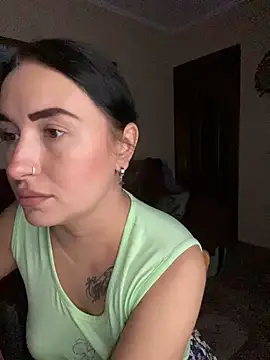 Roxana Bell online show from February 5, 6:11 pm