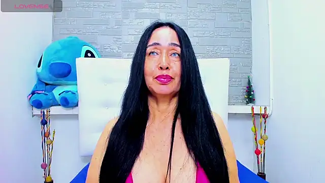 HorniestMilf online show from November 16, 12:01 am