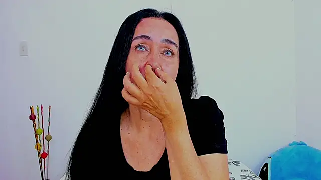 HorniestMilf online show from February 5, 9:40 pm