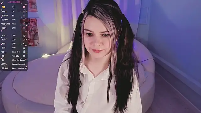 Lil Amelie online show from November 27, 7:11 am