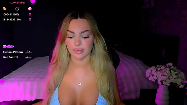 babyleilaa online show from April 2, 9:01 pm