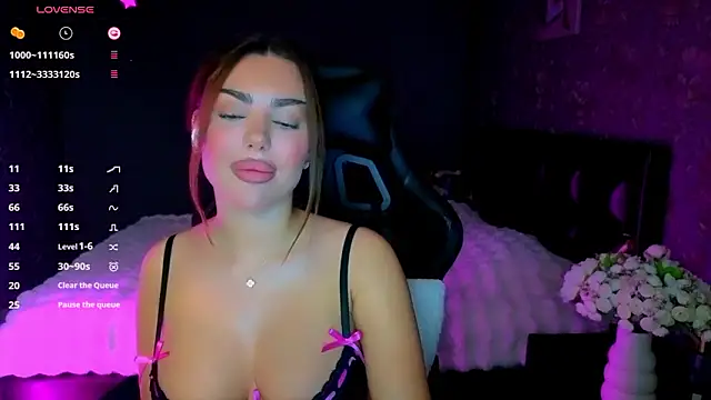 babyleilaa online show from February 28, 10:09 pm