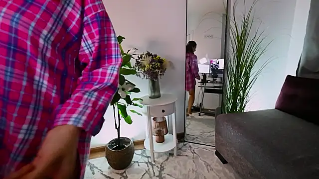 divetagrace online show from September 13, 7:55 pm