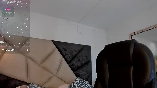 FaloonRoussel online show from March 5, 8:04 pm