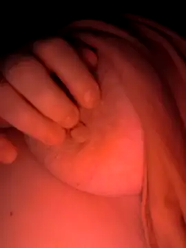 poussychats online show from April 13, 8:20 pm