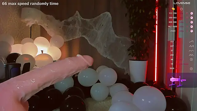 FrauSophia online show from November 1, 7:29 pm