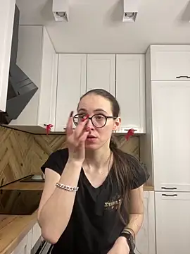 MartiniiSelenna online show from April 18, 5:43 am