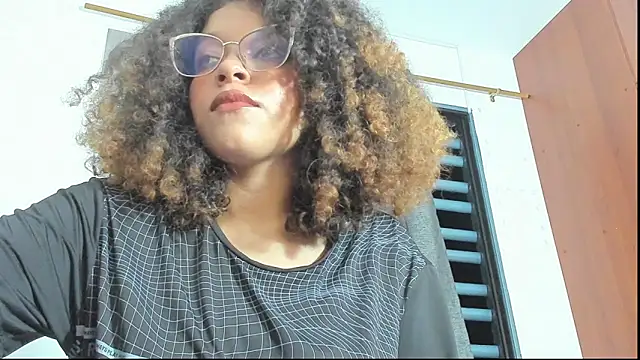 Ada gales  online show from November 25, 5:09 am