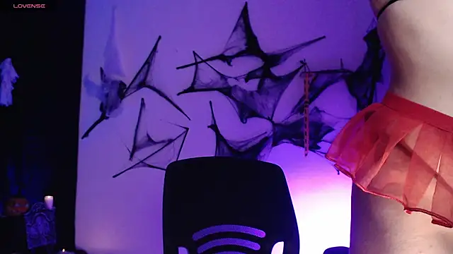 Snapshot of penny_sweett_ chatting on October 19, 9:28 pm penny sweett  online show from October 19, 9:28 pm