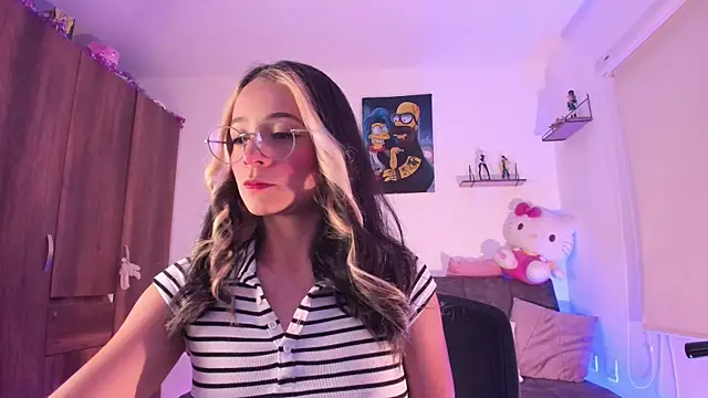 Snapshot of penny_sweett_ chatting on September 21, 11:58 pm penny sweett  online show from September 21, 11:58 pm