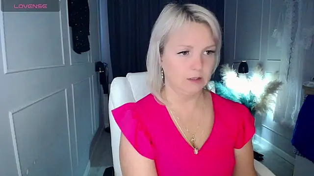 Juarnea online show from April 1, 1:41 pm