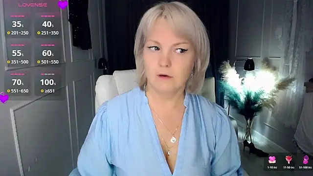 Juarnea online show from November 5, 11:59 am